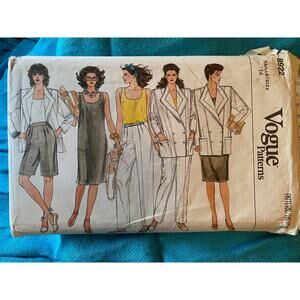 Vogue sewing pattern 8922 suit jacket skirt pants 1980s power